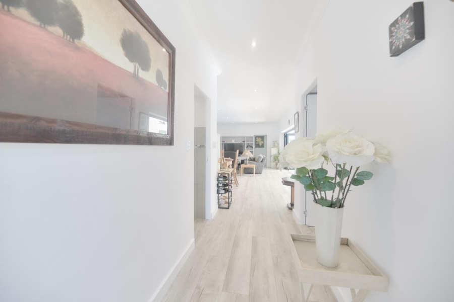 To Let 3 Bedroom Property for Rent in Northcliff Western Cape